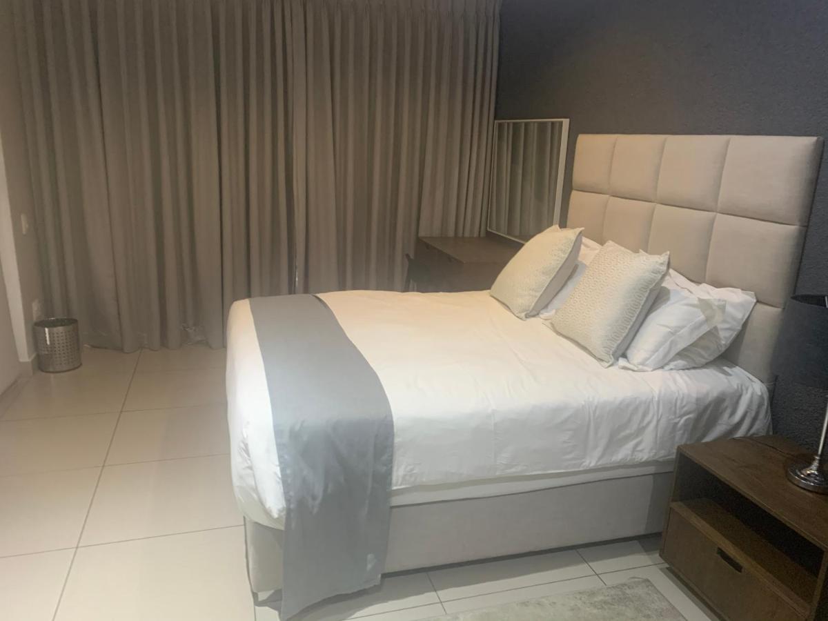 Sandton Luxury Apartments Johannesburg Exterior photo