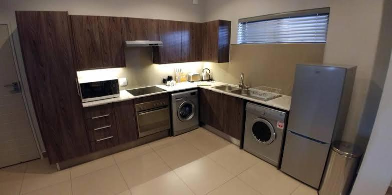 Sandton Luxury Apartments Johannesburg Exterior photo